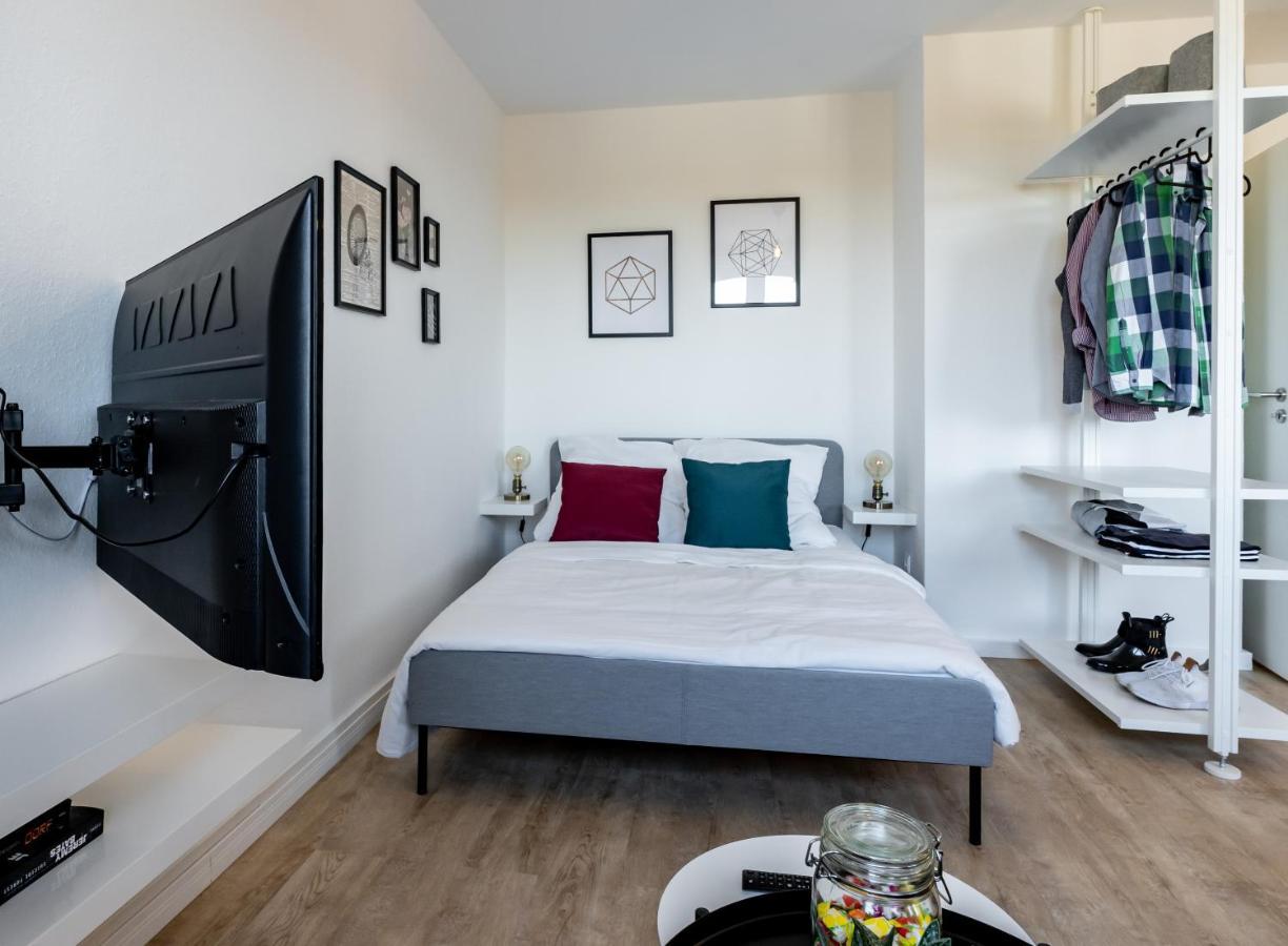 Marvlex #1 - Studio Mit Wifi Und Netflix Celle Exterior foto